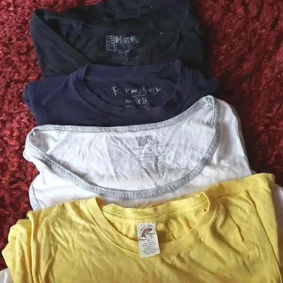 Bundle Womens size M Tee shirts FIRM LOWEST PRICE - Picture 7 of 7